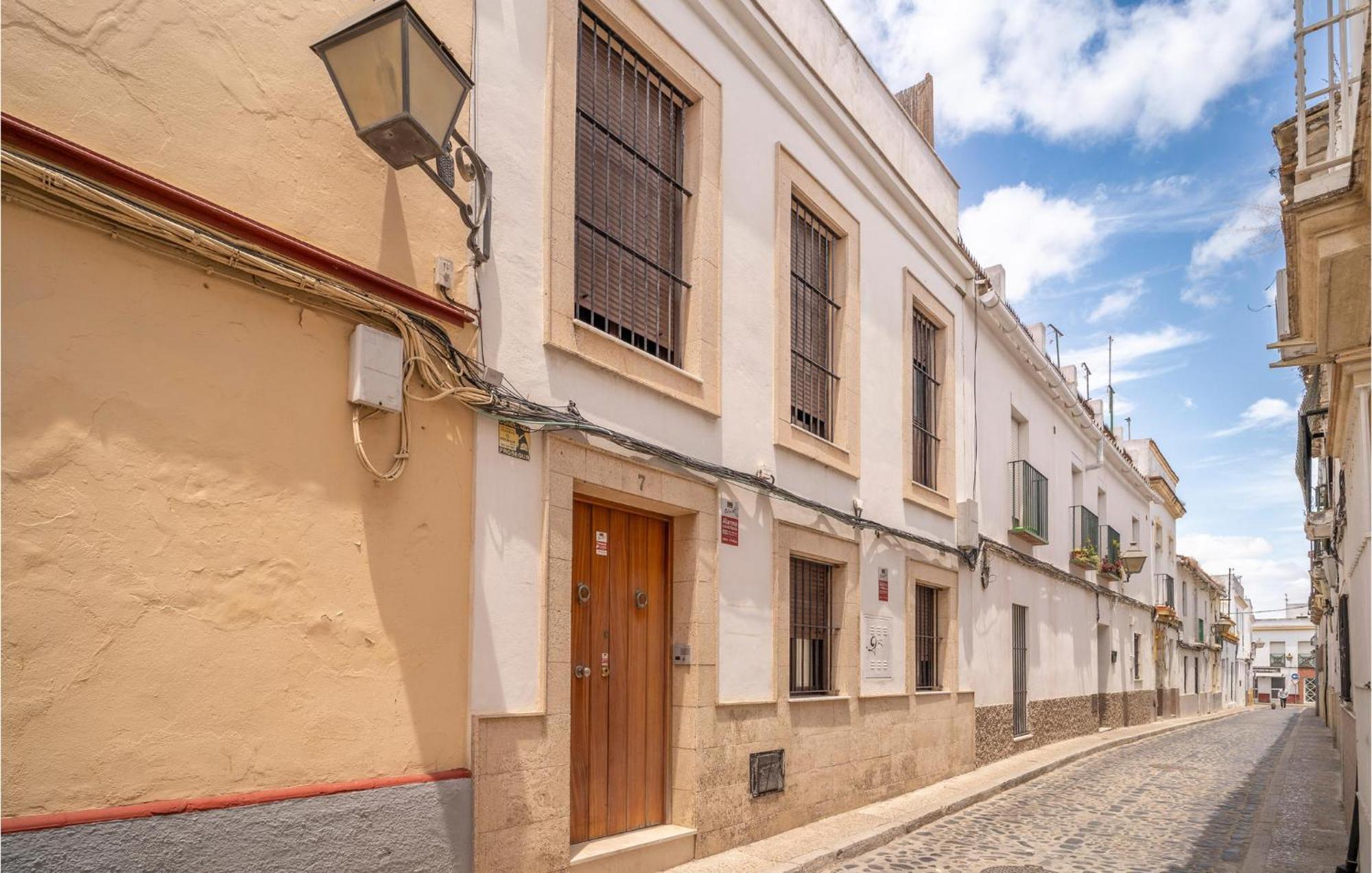 Pet Friendly Apartment In Jerez De La Frontera Exterior photo